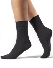Ponožky klasické 82003P GINA čierna